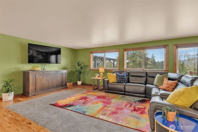 21401 161st Avenue E, Graham, WA 98338