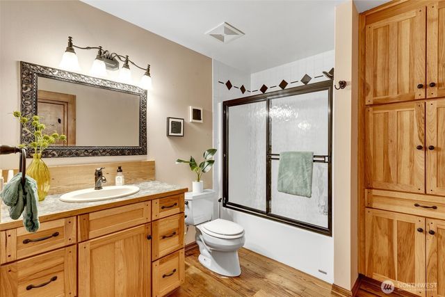 21401 161st Avenue E, Graham, WA 98338