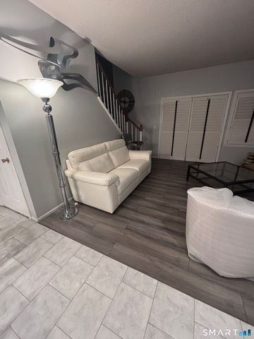 101 Madeline Avenue APT 33, Waterbury, CT 06708