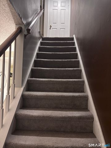 101 Madeline Avenue APT 33, Waterbury, CT 06708