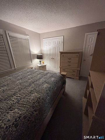 101 Madeline Avenue APT 33, Waterbury, CT 06708