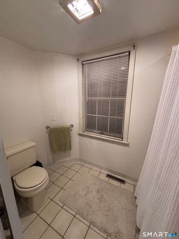 101 Madeline Avenue APT 33, Waterbury, CT 06708