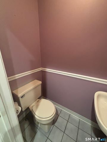 101 Madeline Avenue APT 33, Waterbury, CT 06708