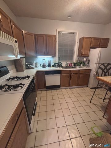 101 Madeline Avenue APT 33, Waterbury, CT 06708