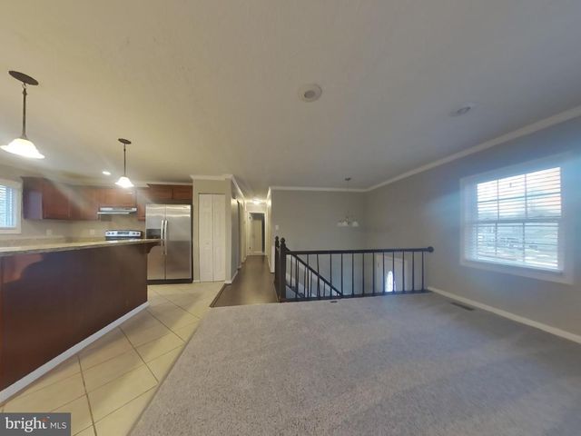 4016 OAKLEY DR, Waldorf, MD 20602