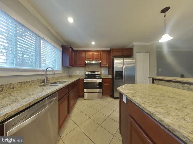 4016 OAKLEY DR, Waldorf, MD 20602