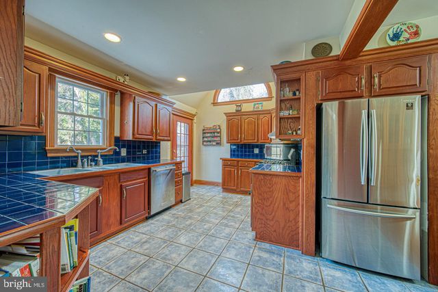 470 FARNUM RD, Media, PA 19063