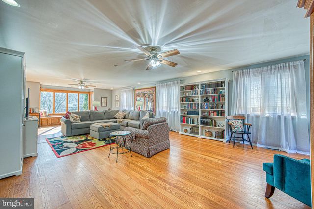 470 FARNUM RD, Media, PA 19063