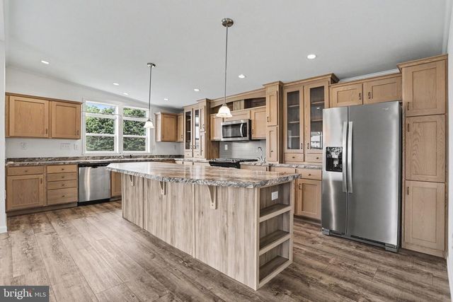 5 EVERGREEN, Palmyra, PA 17078