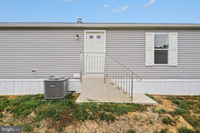 5 EVERGREEN, Palmyra, PA 17078
