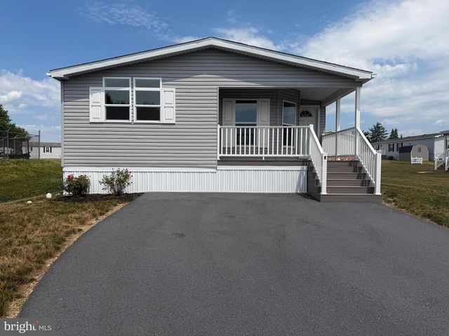5 EVERGREEN, Palmyra, PA 17078