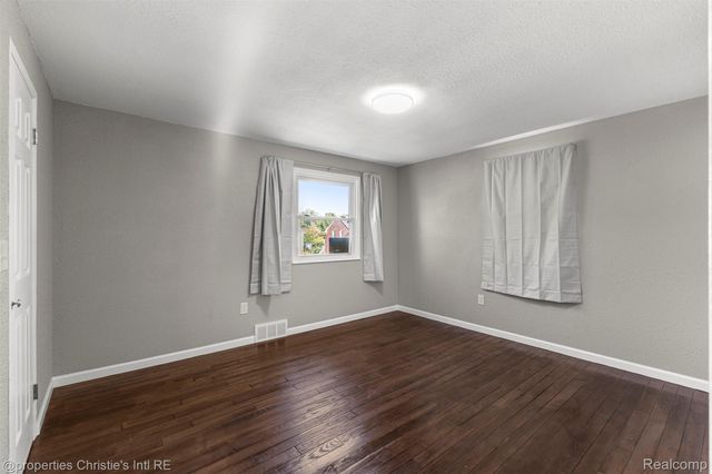 10842 Nottingham, Detroit, MI 48224