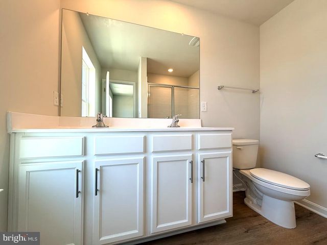144 GARY WAY, Sicklerville, NJ 08081