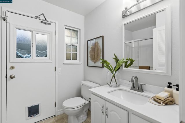 141 Park Ave, Walnut Creek, CA 94595