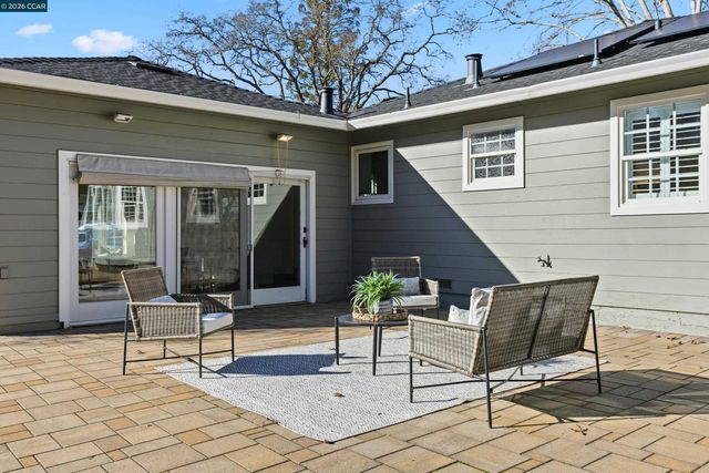 141 Park Ave, Walnut Creek, CA 94595