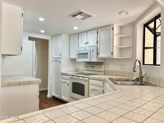 3839 E Cherokee Street, Phoenix, AZ 85044