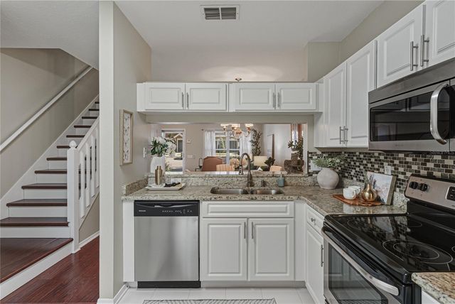 1219 KENNEWICK COURT, Wesley Chapel, FL 33543