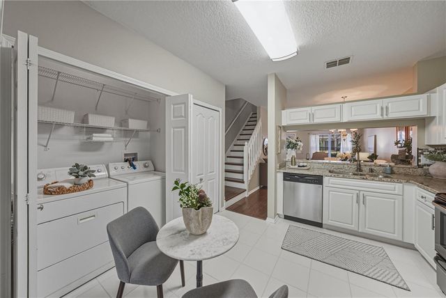 1219 KENNEWICK COURT, Wesley Chapel, FL 33543