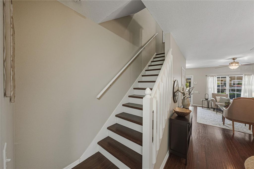 Image 15 of property listing at 1219 KENNEWICK COURT, Wesley Chapel, FL 33543