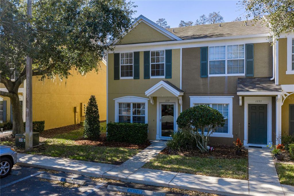 Image 63 of property listing at 1219 KENNEWICK COURT, Wesley Chapel, FL 33543