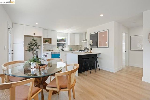 1923 Thompson Ln, El Sobrante, CA 94803