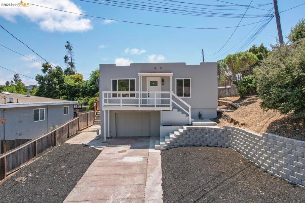 1923 Thompson Ln, El Sobrante, CA 94803