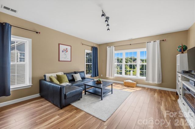 16119 Hallaton Drive, Huntersville, NC 28078