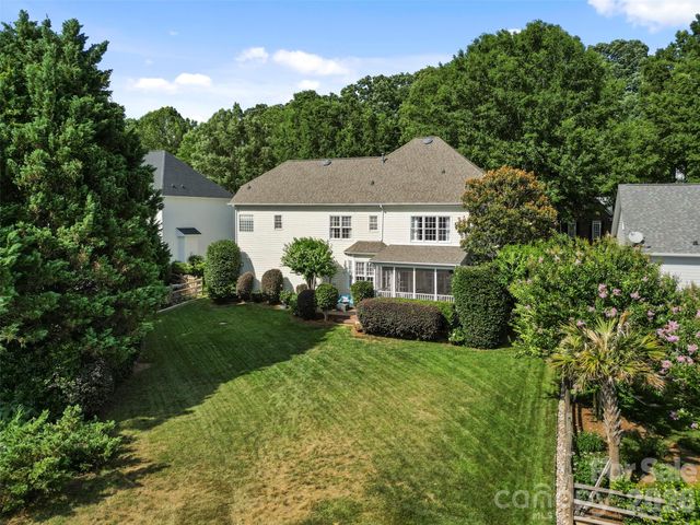 16119 Hallaton Drive, Huntersville, NC 28078