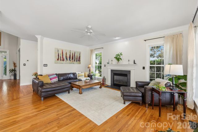 16119 Hallaton Drive, Huntersville, NC 28078