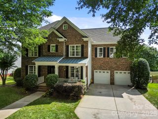 16119 Hallaton Drive, Huntersville, NC 28078