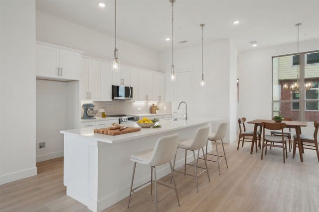 13351 Goodland Street 208, Farmers Branch, TX 75234