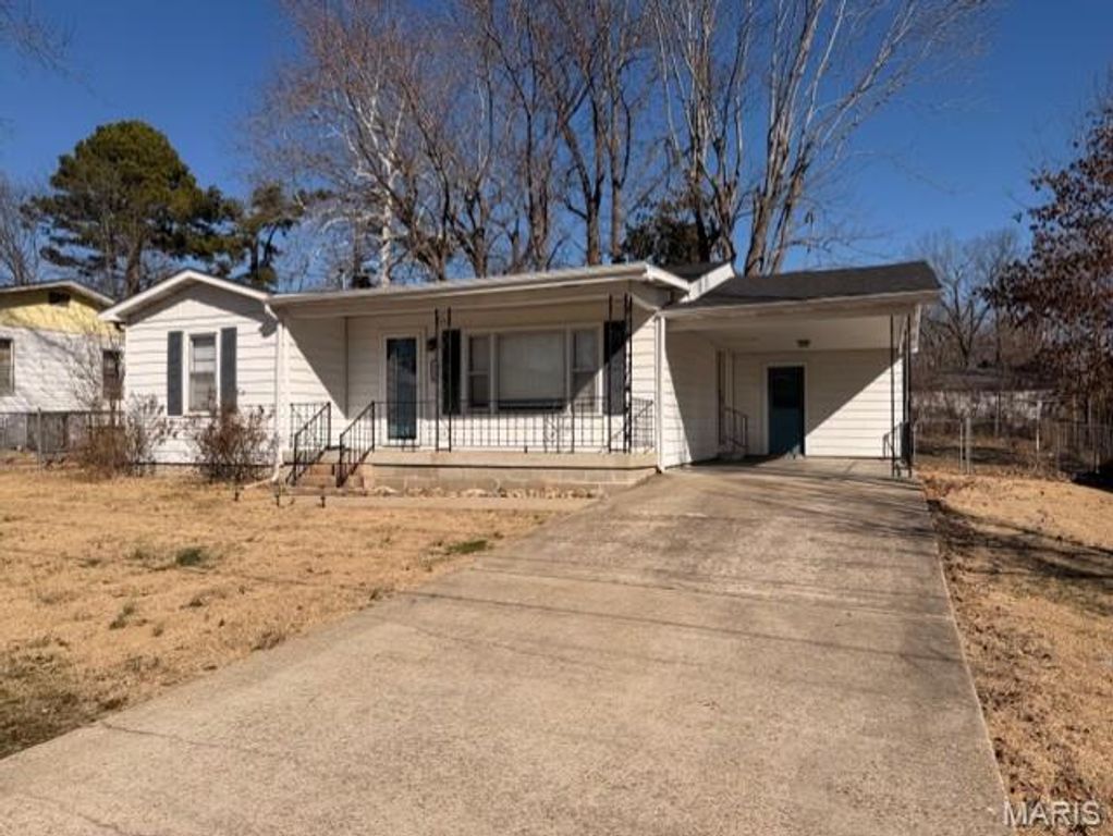 2214 Trousdale, Poplar Bluff, MO 63901