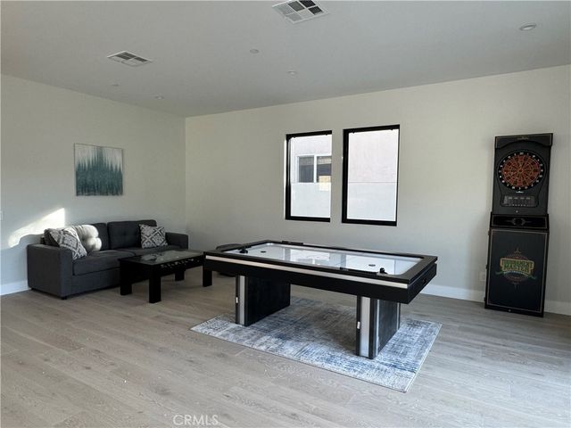 1612 Gates Avenue, Manhattan Beach, CA 90266