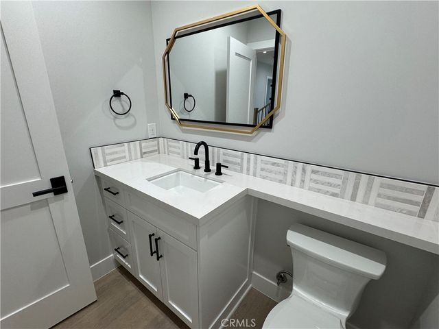 1612 Gates Avenue, Manhattan Beach, CA 90266