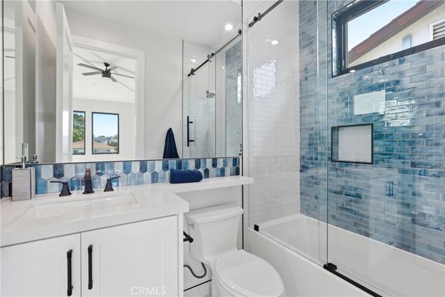 1612 Gates Avenue, Manhattan Beach, CA 90266