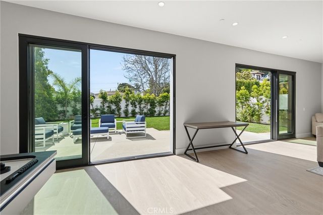 1612 Gates Avenue, Manhattan Beach, CA 90266