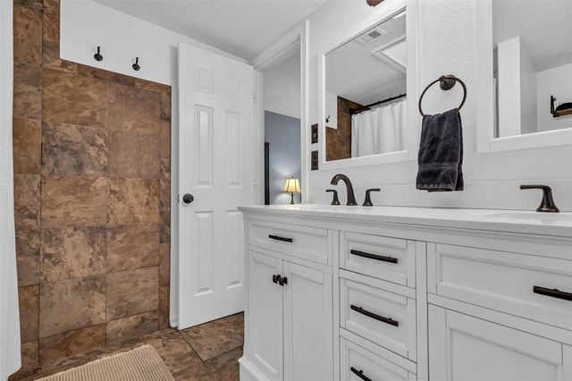 4700 Harvey Road, Crosby, TX 77532