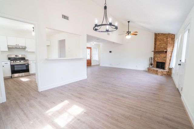 12807 Venice Lane, Stafford, TX 77477