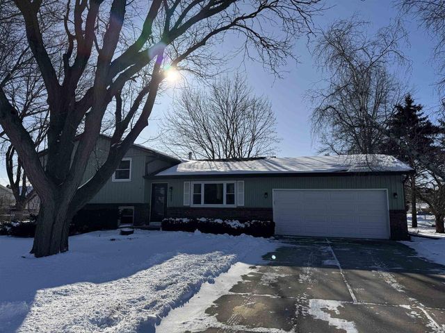 3506 Greenwood Drive, Janesville, WI 53546