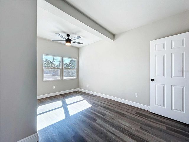 1621 7TH AVENUE N, St Petersburg, FL 33713