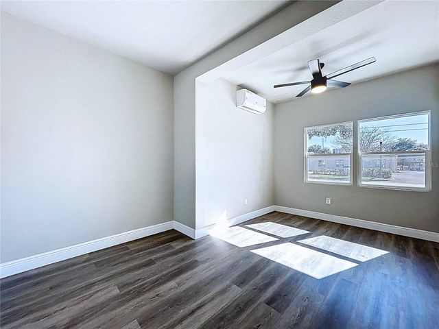 1621 7TH AVENUE N, St Petersburg, FL 33713