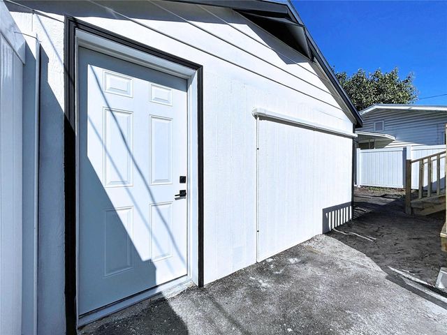 1621 7TH AVENUE N, St Petersburg, FL 33713