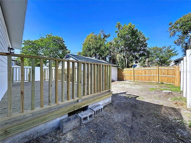 1621 7TH AVENUE N, St Petersburg, FL 33713