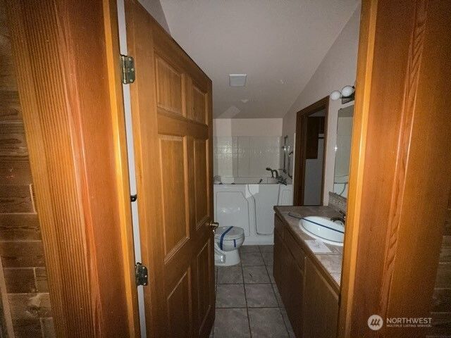 13015 Brownsville Highway NE, Poulsbo, WA 98370