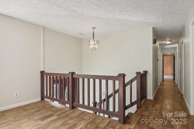 821 Anne Avenue W, Hendersonville, NC 28739