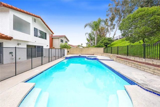 6720 E Swarthmore Drive, Anaheim Hills, CA 92807