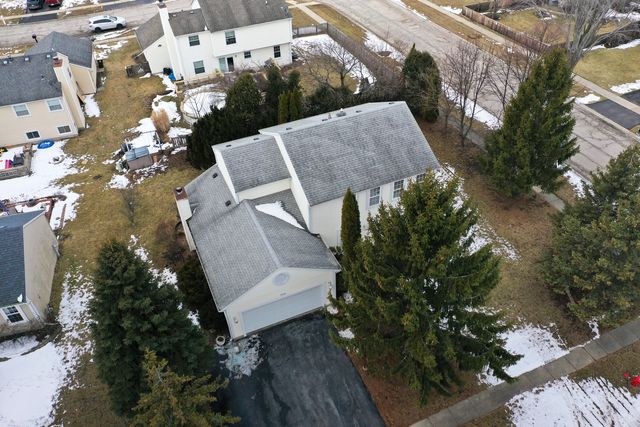 2190 N Heartland Path, Lake Villa, IL 60046