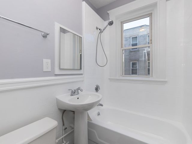 133 Park Dr 33, Boston, MA 02215