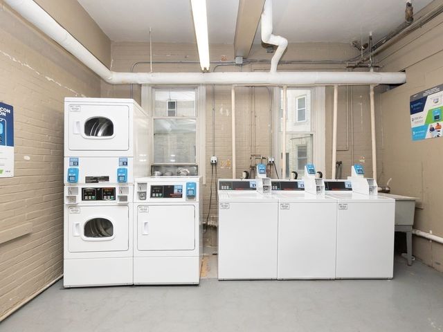 133 Park Dr 33, Boston, MA 02215