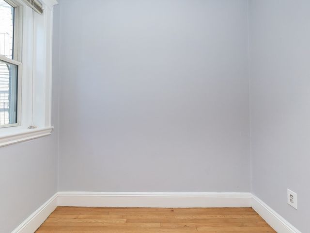 133 Park Dr 33, Boston, MA 02215